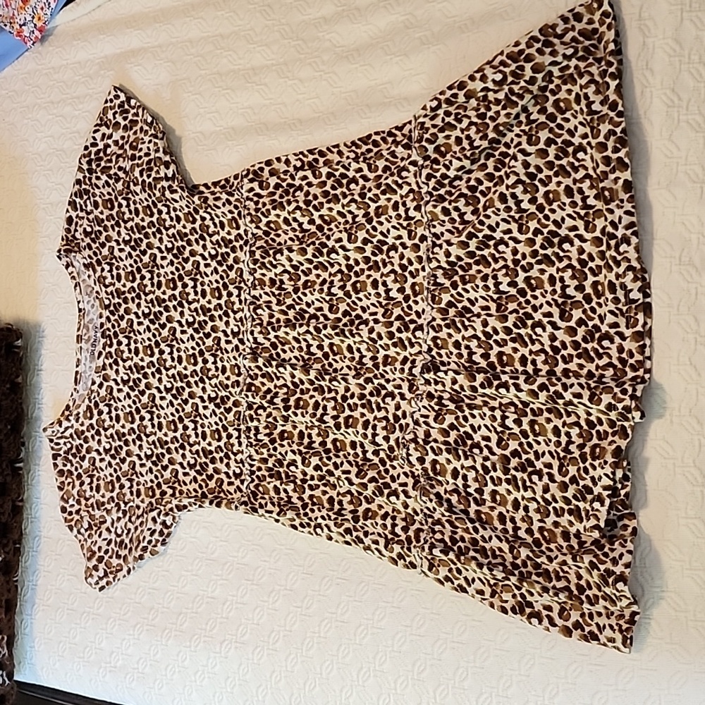 Girls size large (10/12) Old Navy leopard print dress